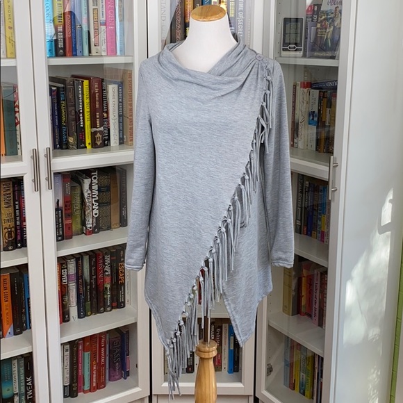 Sweaters - Gray Boho Fringe Poncho Top